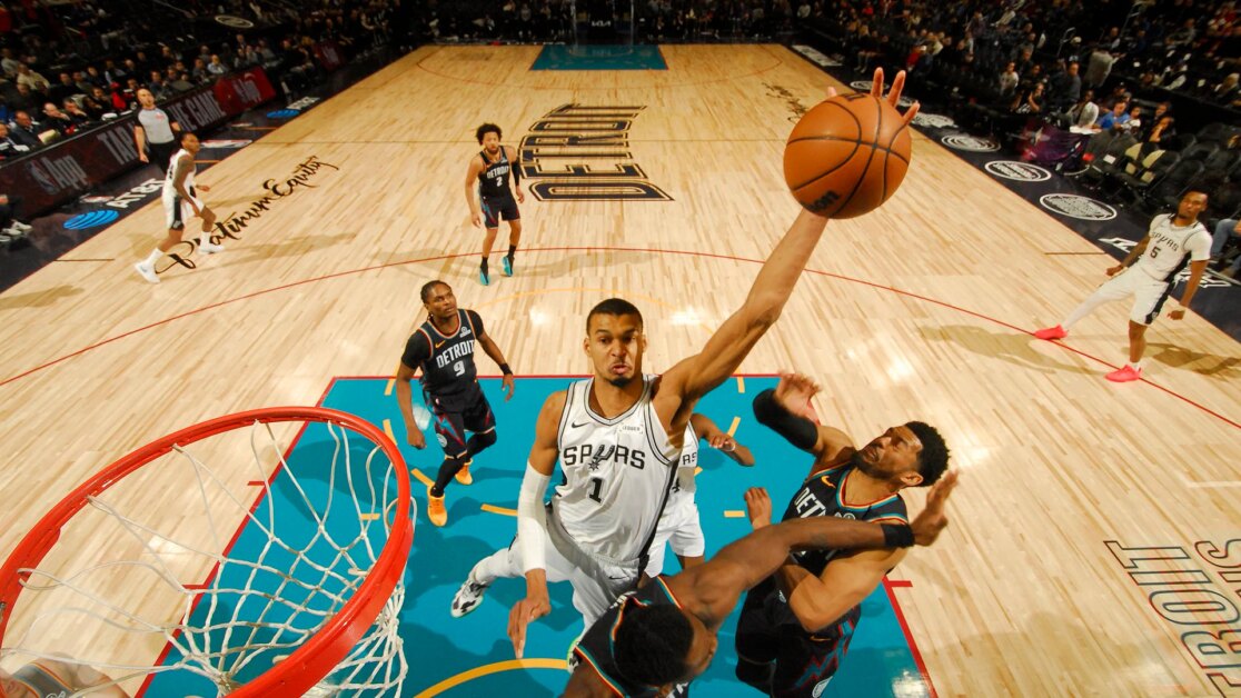 Старт 5: «Шпоры» одерживают уверенную победу; Ждём расписания вторника